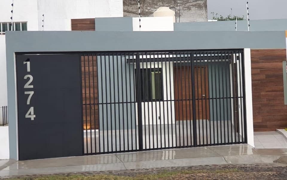#1776 - Casa para Venta en Colima - CL