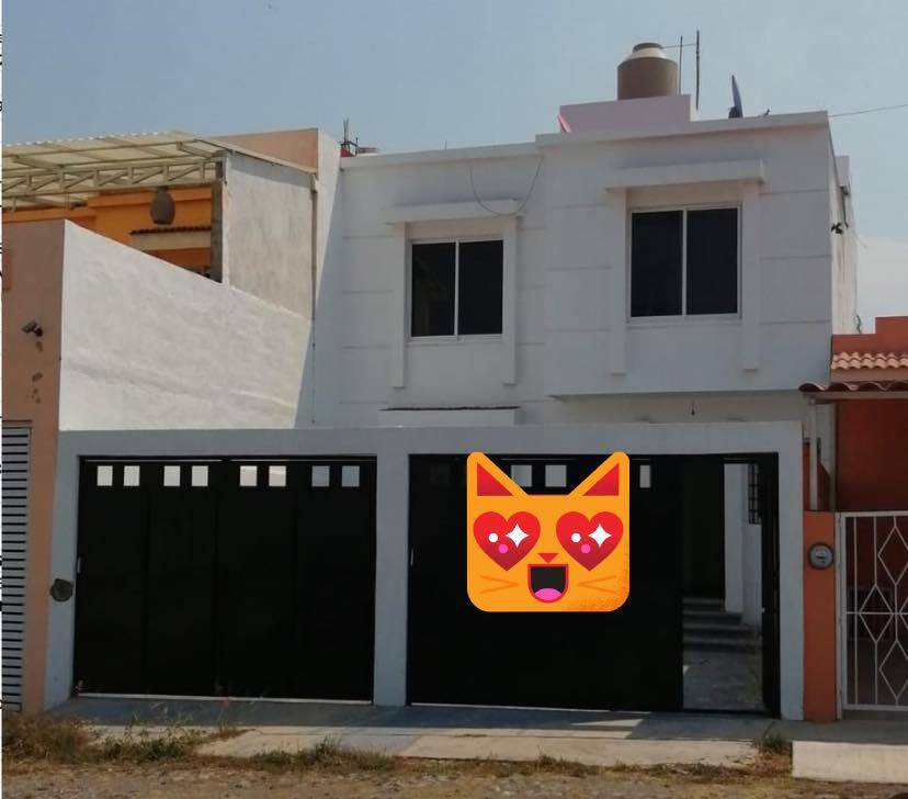 #2677 - Casa para Venta en Villa de Alvarez - CL