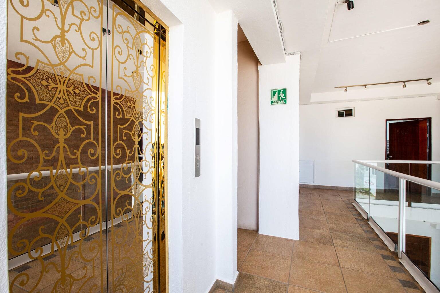 #5602 - Hotel para Venta en Bucerías - NT