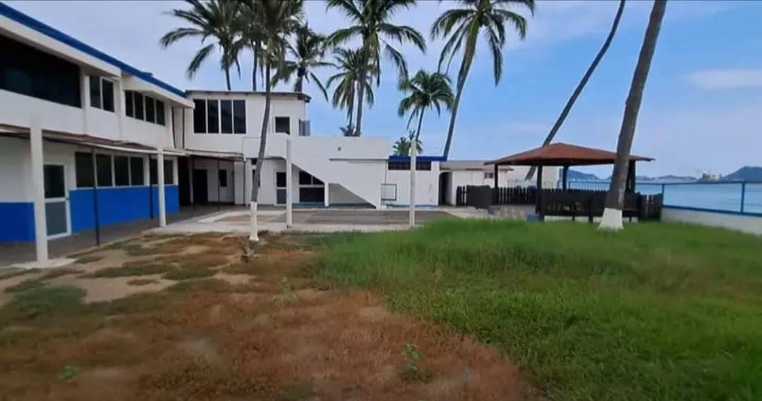 #5616 - Casa para Venta en Manzanillo - CL