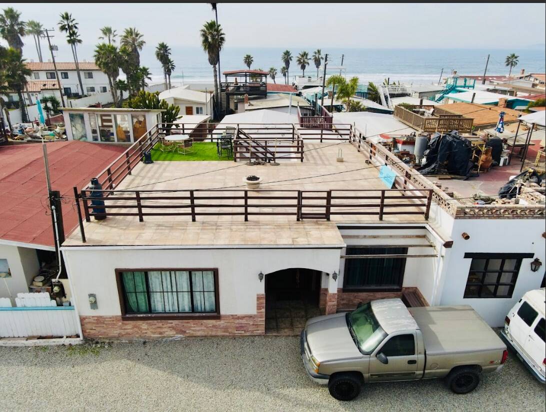 #5693 - Casa para Venta en Playas de Rosarito - BC
