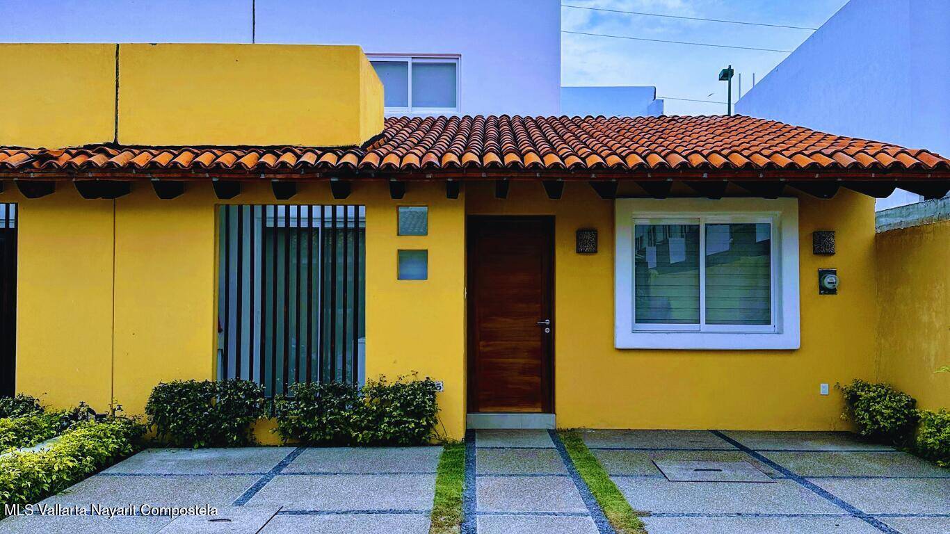#5893 - Casa para Venta en Bucerías - NT