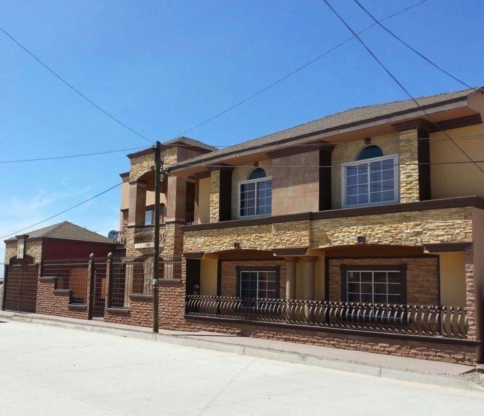 #5983 - Casa para Venta en Ensenada - BC