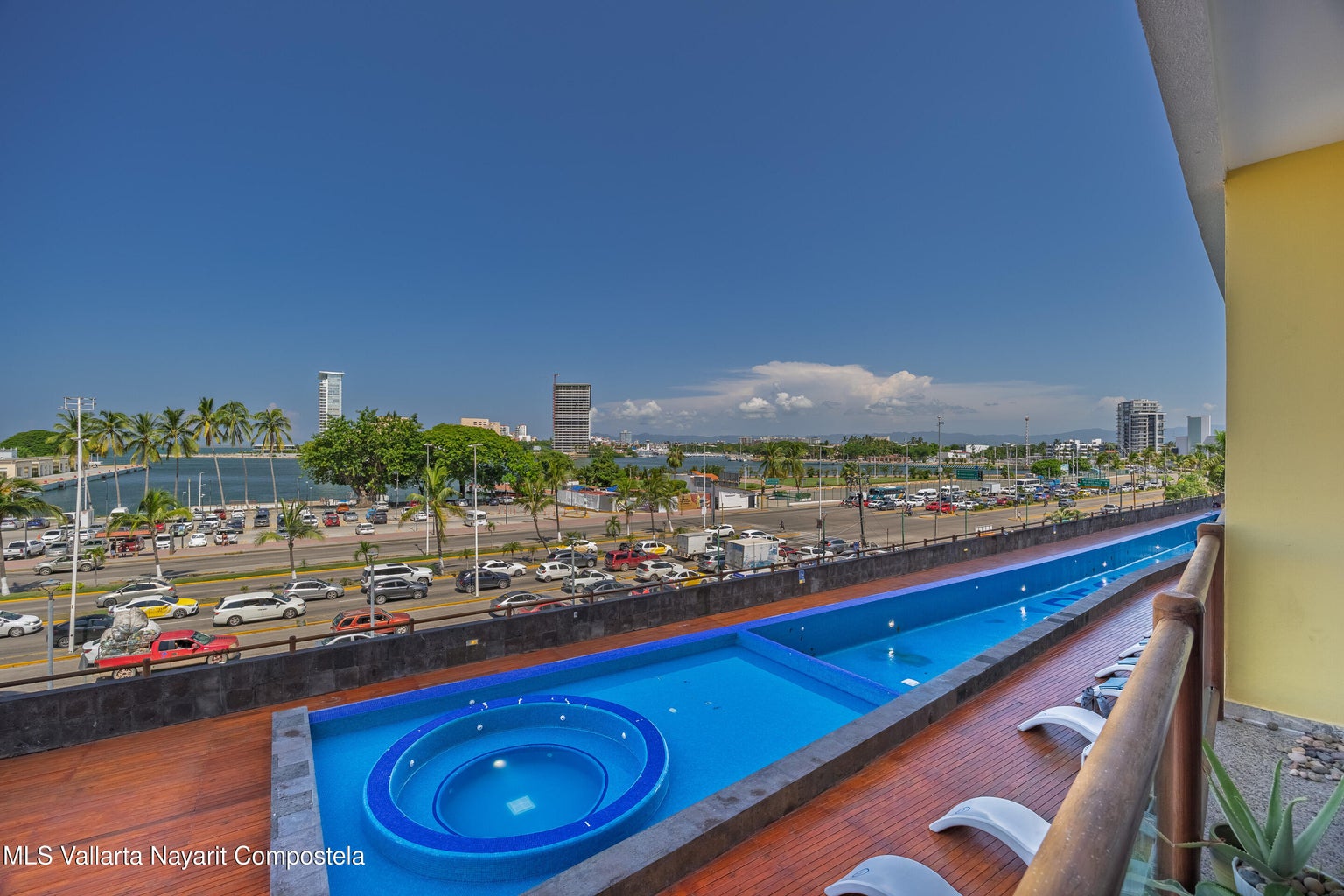 #6049 - CONDOMINIOS para Venta en Puerto Vallarta - JC