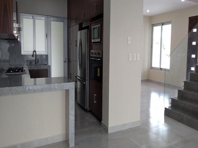 Casa para Venta en Villa de Alvarez - 4