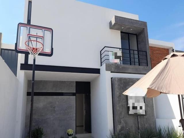 #2112 - Casa para Venta en Colima - CL