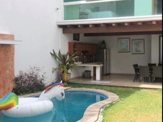 #2565 - Casa para Venta en Villa de Alvarez - CL