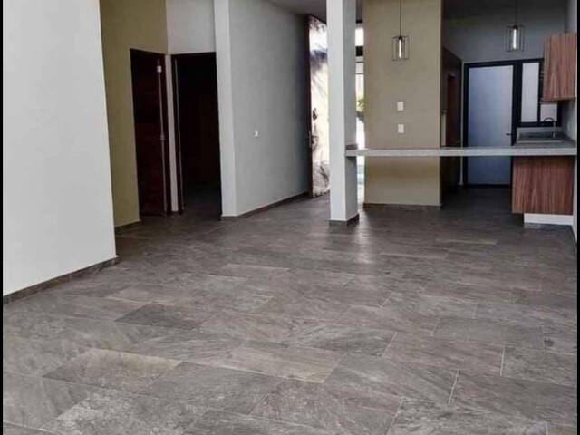 Casa para Venta en Villa de Alvarez - 4