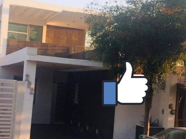 Casa para Venta en Villa de Alvarez - 2