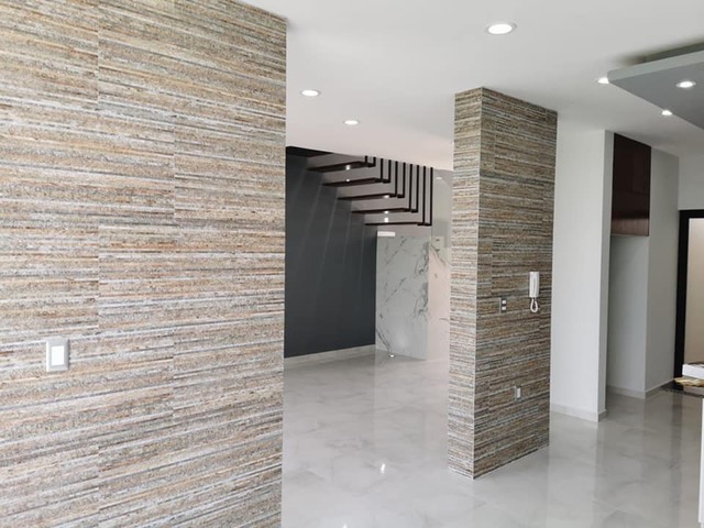 #2911 - Casa para Venta en Villa de Alvarez - CL