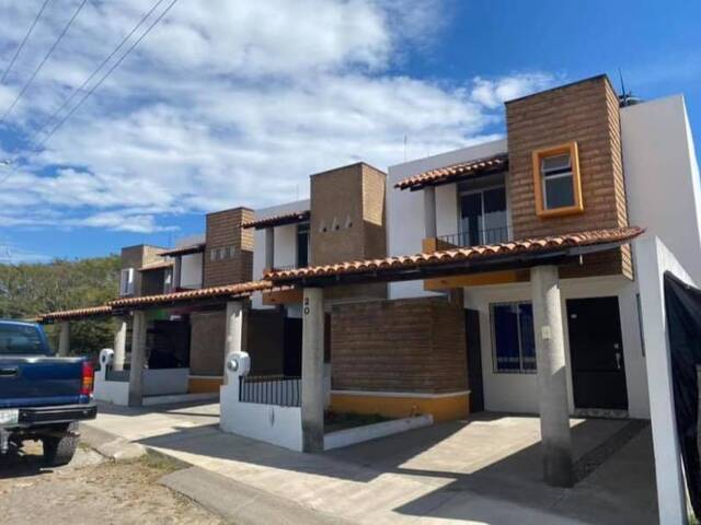 #2948 - Casa para Venta en Comala - CL - 2