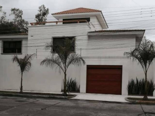 #2966 - Casa para Venta en Guadalajara - JC - 1