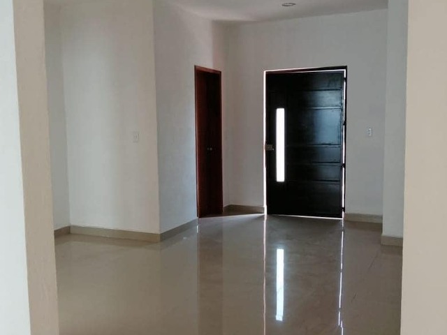 Casa para Venta en Villa de Alvarez - 4