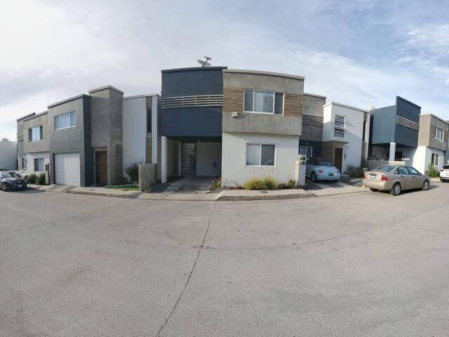 #4072 - Casa para Venta en Tijuana - BC
