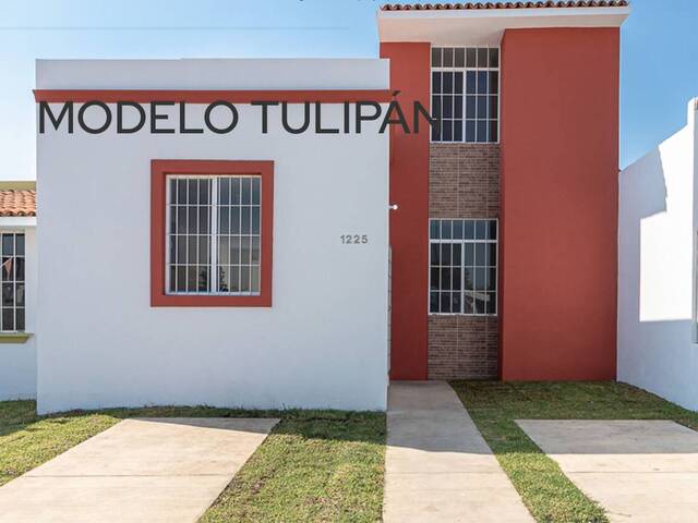 #4369 - Casa para Venta en Villa de Alvarez - CL - 2