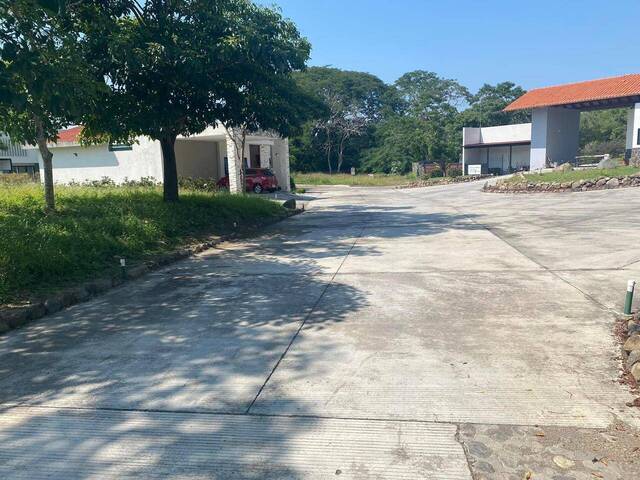Terreno para Venta en Villa de Alvarez - 5