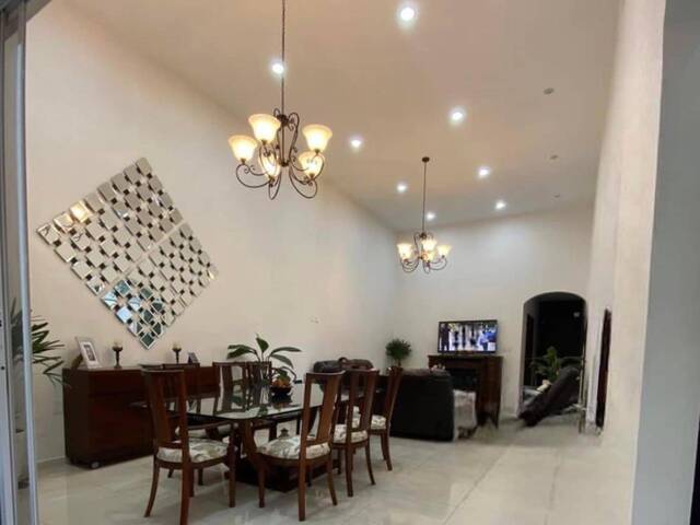 #5102 - Casa para Venta en Colima - CL - 1