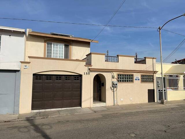 #5324 - Casa para Venta en Ensenada - BC