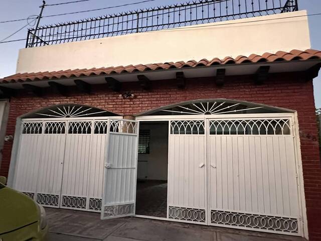 #5343 - Casa para Venta en Villa de Alvarez - CL - 3