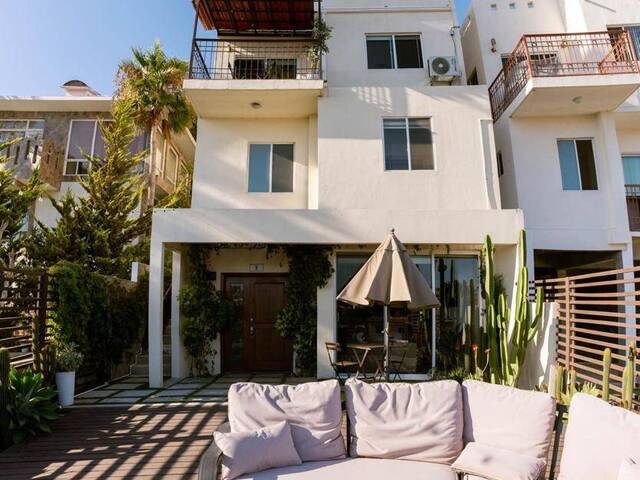 #5577 - Casa para Venta en Ensenada - BC