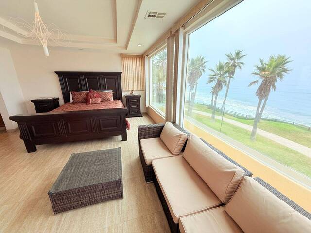 #5606 - Casa para Venta en Playas de Rosarito - BC