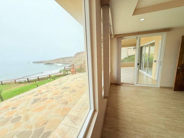 #5606 - Casa para Venta en Playas de Rosarito - BC