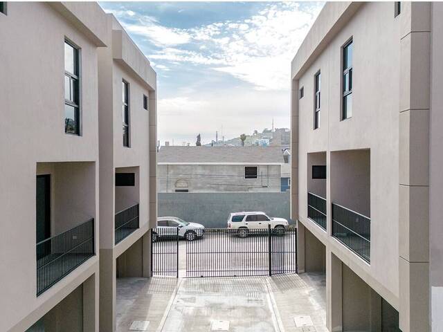 #5683 - Casa para Venta en Tijuana - BC