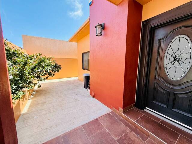 #5809 - Casa para Venta en Playas de Rosarito - BC - 2
