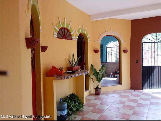 #5865 - Casa para Venta en Bucerías - NT