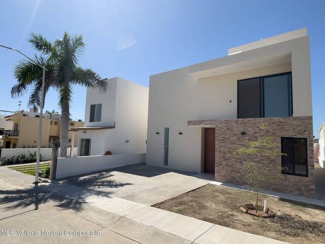 #5874 - Casa para Venta en Bucerías - NT - 1