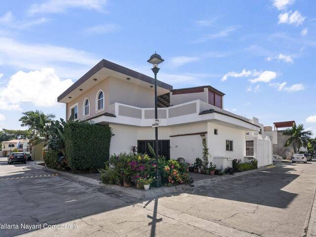 #5875 - Casa para Venta en Bucerías - NT - 1