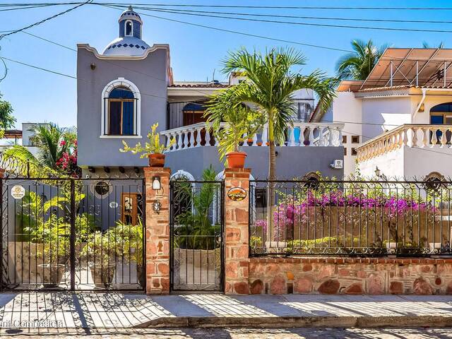 #5882 - Casa para Venta en Bucerías - NT - 1