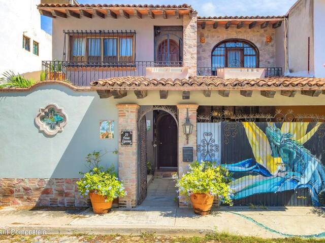 #5888 - Casa para Venta en Bucerías - NT - 1