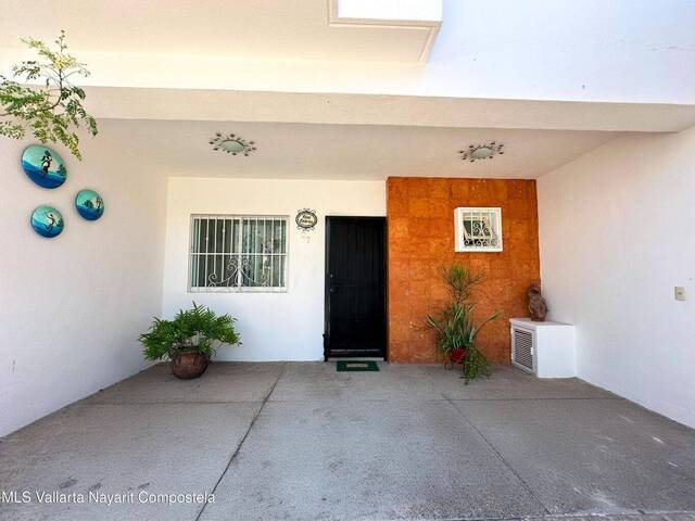 #5892 - Casa para Venta en Bucerías - NT - 2