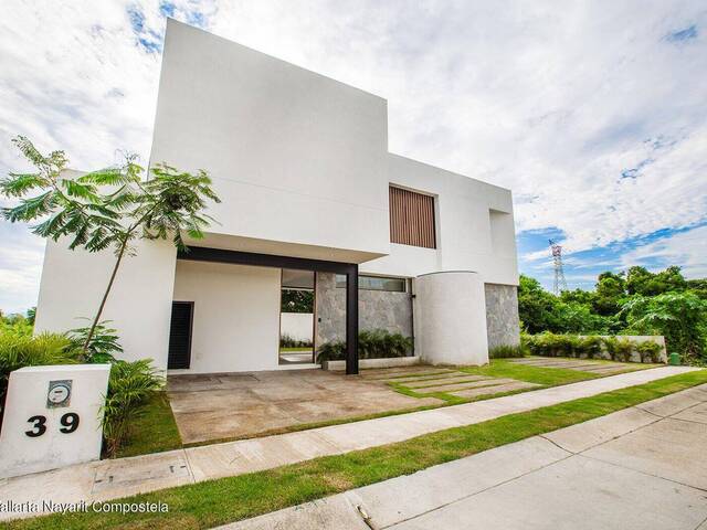 #5898 - Casa para Venta en Bucerías - NT - 2