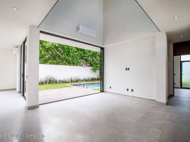 #5898 - Casa para Venta en Bucerías - NT - 3