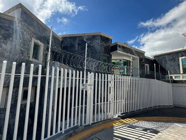 Casa para Venta en Naucalpan de Juárez - 4