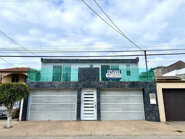 #5959 - Casa para Venta en Tijuana - BC - 1