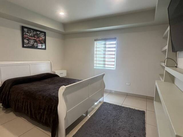 #5974 - Casa para Venta en Ensenada - BC - 3
