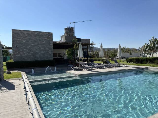 Venta en Punto Sur - Tlajomulco de Zúñiga