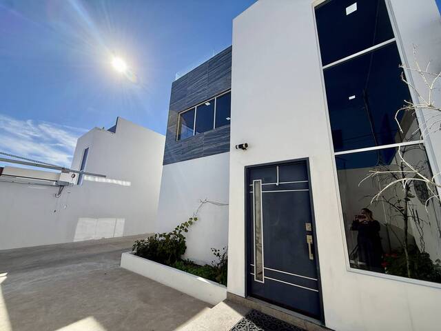 #6056 - Casa para Venta en Playas de Rosarito - BC - 2