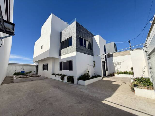 #6056 - Casa para Venta en Playas de Rosarito - BC - 3