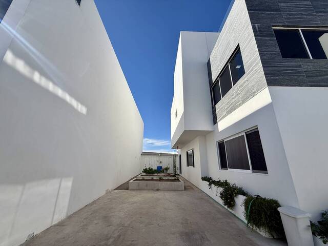 Casa para Venta en Playas de Rosarito - 4